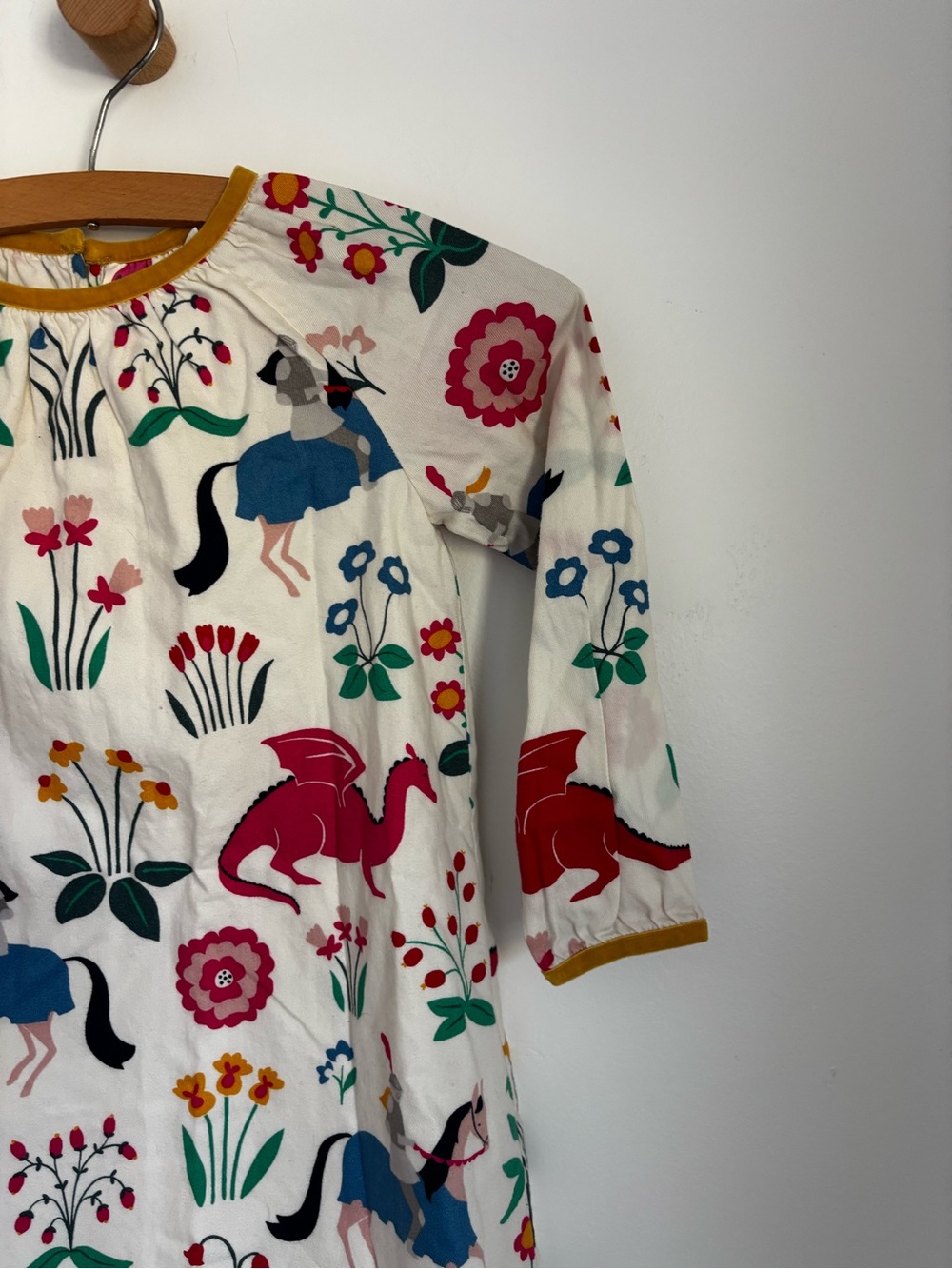 3-4y Mini Boden Dragon & Knights & Floral Print A Line Dress - Picture 2 of 4